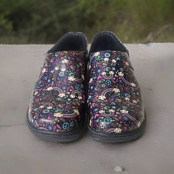 Klogs Footwear Multi-color Peace Out Mission  Nursing Clogs Women's Size 8.5 - Picture 2 of 8